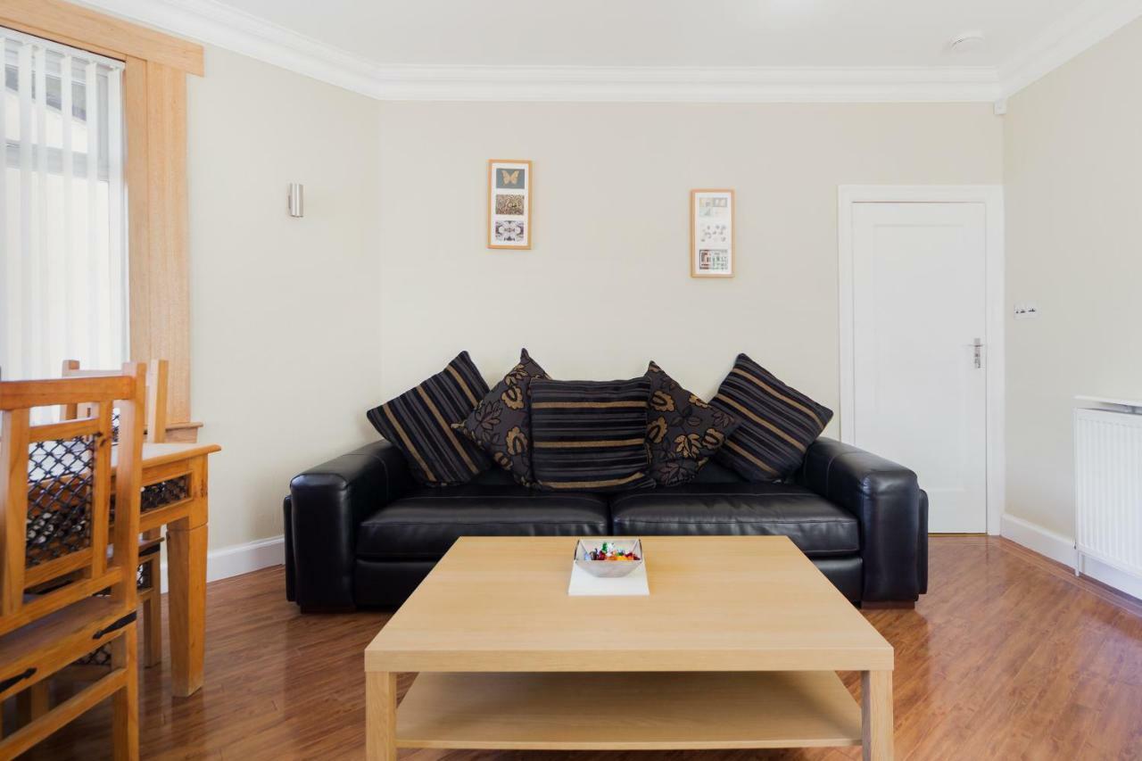 Bed and Breakfast Wee White House Edimburgo Esterno foto